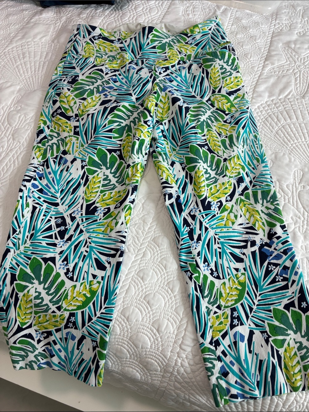 Swing Control Tropical Leaf Print Golf Capri Pants